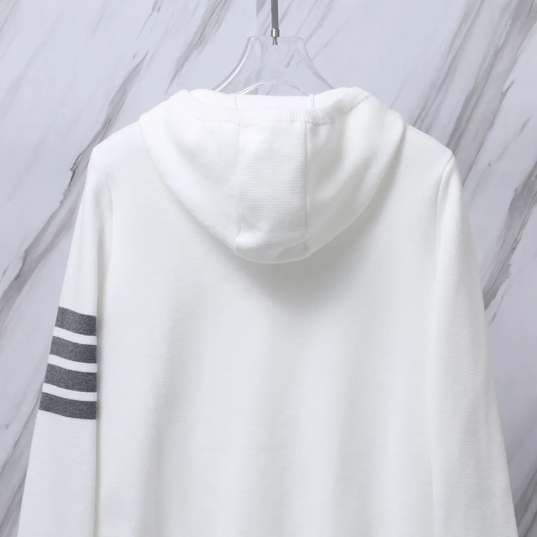 ：M 24（TB ） THOM BROWNE .TB TB Breathable Same Style ：White/Gray/Navy Blue/Black Size：1/2/3/4
